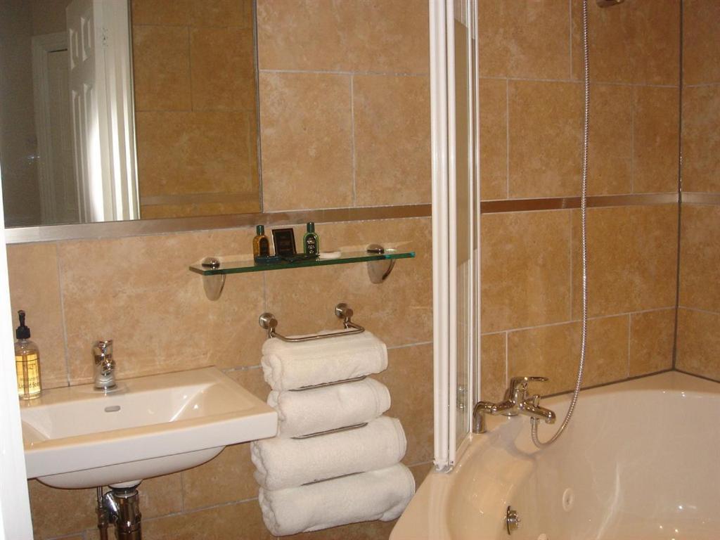 Acorn Lodge Гаррогейт Екстер'єр фото